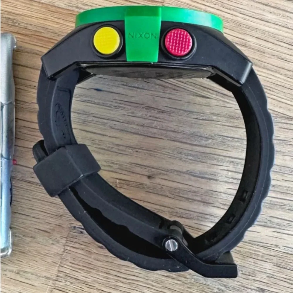 NIXON The Unit A197-1114 Digital LCD Rare 